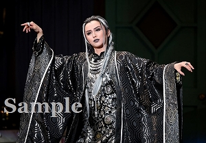 暁千星 舞台写真／月組大劇場公演『今夜、ロマンス劇場で』『FULL SWING！』