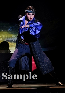 暁千星 舞台写真／月組大劇場公演『今夜、ロマンス劇場で