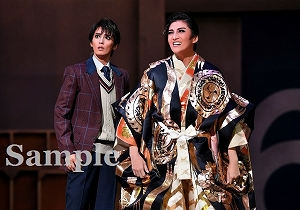 月城・鳳月 舞台写真／月組大劇場公演『今夜、ロマンス劇場で』『FULL SWING！』