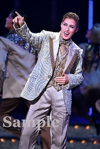 月城かなと ポケットスチール／月組大劇場公演『今夜、ロマンス劇場で』『FULL SWING！』