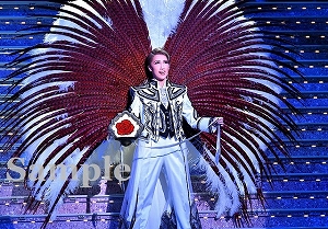 真風涼帆 舞台写真／宙組大劇場公演『NEVER SAY GOODBYE』