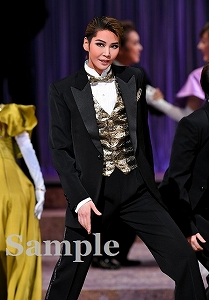 瑠風輝 舞台写真／宙組大劇場公演『NEVER SAY GOODBYE』