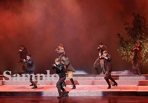 真風　他 舞台写真／宙組大劇場公演『NEVER SAY GOODBYE』