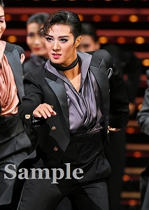 風間柚乃 舞台写真／月組東京公演『今夜、ロマンス劇場で』『FULL SWING！』