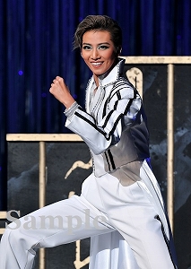 極美慎 舞台写真／星組御園座公演『王家に捧ぐ歌』