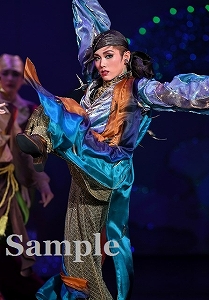 彩風咲奈 舞台写真／雪組大劇場公演『夢介千両みやげ』『Sensational!』