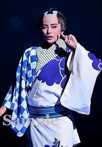 舞台写真 17枚 宝塚 月組 雪組 朝美絢 朝美絢 舞台写真／雪組大劇場公演『夢介千両みやげ