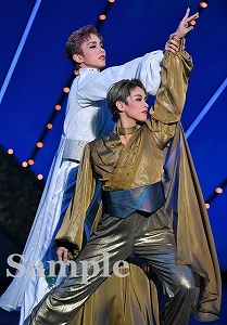 彩風・和希 舞台写真／雪組大劇場公演『夢介千両みやげ』『Sensational!』