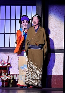 朝美・愛 舞台写真／雪組大劇場公演『夢介千両みやげ』『Sensational!』