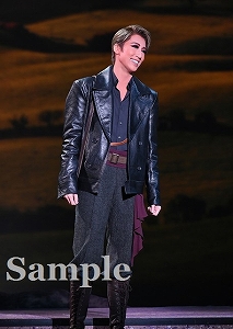 真風涼帆 舞台写真／宙組東京公演『NEVER SAY GOODBYE』