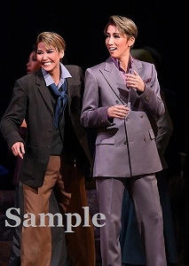 真風・瑠風 舞台写真／宙組東京公演『NEVER SAY GOODBYE』