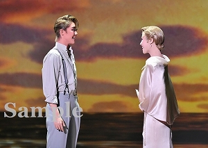 風色・春乃 舞台写真／宙組東京新人公演『NEVER SAY GOODBYE』