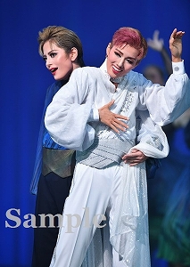 彩風・朝美 舞台写真／雪組東京公演『夢介千両みやげ』『Sensational!』