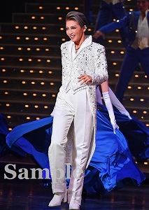 礼真琴 舞台写真／星組東京公演『めぐり会いは再び next generation―真夜中の依頼人―』『Gran Cantante!!』