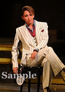 桜木みなと 舞台写真／宙組東京建物 Brillia HALL公演『カルト・ワイン』