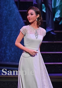 春乃さくら 舞台写真／宙組東京建物 Brillia HALL公演『カルト・ワイン』