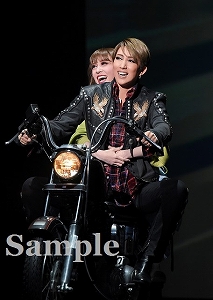 真風・潤 舞台写真／宙組東京公演『HiGH&LOW ―THE PREQUEL―』『Capricciosa!!』