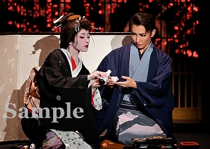 帆純・詩希 舞台写真／花組バウホール公演『殉情』（主演：帆純まひろ）