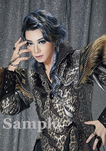 礼真琴 スチール写真／星組公演『ディミトリ～曙光に散る、紫の花～』『JAGUAR BEAT―ジャガービート―』