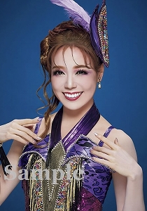 小桜ほのか スチール写真／星組公演『ディミトリ～曙光に散る、紫の花～』『JAGUAR BEAT―ジャガービート―』