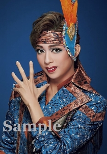 希沙薫 スチール写真／星組公演『ディミトリ～曙光に散る、紫の花～』『JAGUAR BEAT―ジャガービート―』