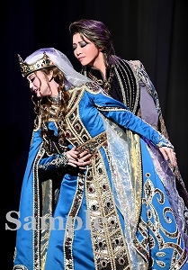 礼・舞空 舞台写真／星組大劇場公演『ディミトリ～曙光に散る、紫の花～』『JAGUAR BEAT―ジャガービート―』