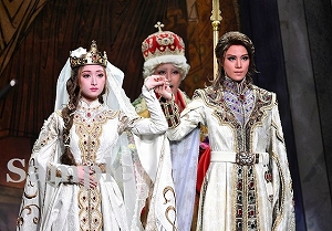 天飛・藍羽 舞台写真／星組新人公演『ディミトリ～曙光に散る、紫の花～』