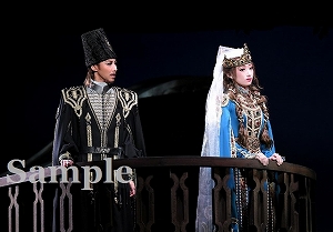 稀惺・藍羽 舞台写真／星組新人公演『ディミトリ～曙光に散る、紫の花～』