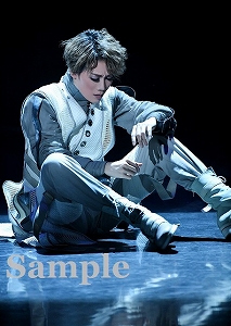 鷹翔千空 舞台写真／宙組宝塚バウホール公演『夢現の先に』