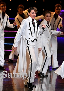 鷹翔千空 舞台写真／宙組宝塚バウホール公演『夢現の先に』