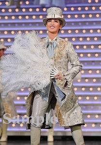 帆純まひろ 舞台写真／花組大劇場公演『うたかたの恋』『ENCHANTEMENT―華麗なる香水―』