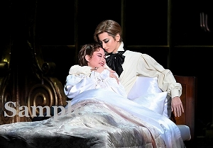 柚香・星風 舞台写真／花組大劇場公演『うたかたの恋』『ENCHANTEMENT―華麗なる香水―』