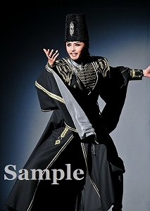 暁千星 舞台写真／星組東京公演『ディミトリ～曙光に散る、紫の花～』『JAGUAR BEAT―ジャガービート―』