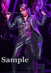 暁千星 舞台写真／星組東京公演『ディミトリ～曙光に散る、紫の花～』『JAGUAR BEAT―ジャガービート―』