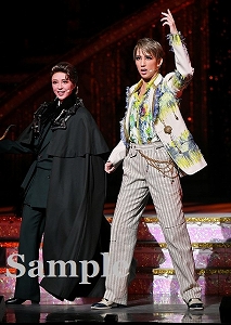 真風・潤 舞台写真／宙組東京国際フォーラム ホールC公演『MAKAZE IZM』