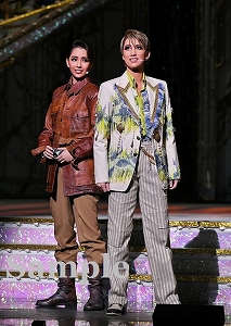 真風・紫藤 舞台写真／宙組東京国際フォーラム ホールC公演『MAKAZE IZM』