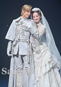 柚香・星風 舞台写真／花組東京公演『うたかたの恋』『ENCHANTEMENT―華麗なる香水―』