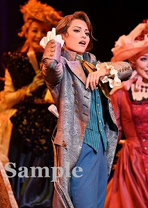 朝美絢 舞台写真／雪組KAAT神奈川芸術劇場公演『海辺の