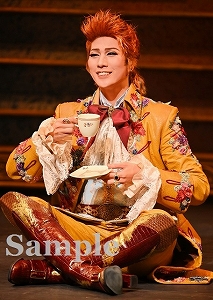 縣千 舞台写真／雪組KAAT神奈川芸術劇場公演『海辺のストルーエンセ』