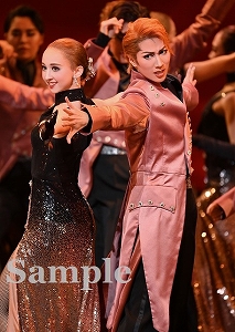 縣・音彩 舞台写真／雪組KAAT神奈川芸術劇場公演『海辺のストルーエンセ』