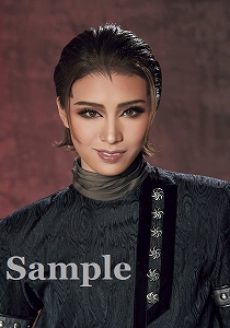 優希しおん スチール写真／宙組公演『カジノ・ロワイヤル～我が名はボンド～』