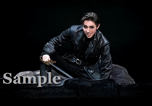 真風涼帆 舞台写真／宙組大劇場公演『カジノ・ロワイヤル～我が名はボンド～』