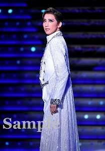 真風涼帆 舞台写真／宙組大劇場公演『カジノ・ロワイヤル～我が名はボンド～』