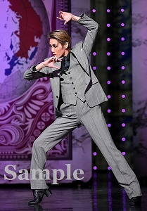 鷹翔千空 舞台写真／宙組大劇場公演『カジノ・ロワイヤル～我が名はボンド～』