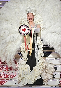 潤花 舞台写真／宙組大劇場公演『カジノ・ロワイヤル～我が名はボンド～』