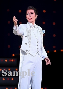 瀬央ゆりあ 舞台写真／星組全国ツアー公演『バレンシアの熱い花』『パッション・ダムール・アゲイン！』