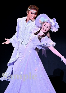 舞空・天飛 舞台写真／星組全国ツアー公演『バレンシアの熱い花』『パッション・ダムール・アゲイン！』