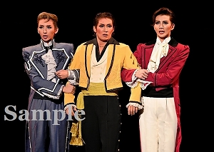 凪七・瀬央・極美 舞台写真／星組全国ツアー公演『バレンシアの熱い花』『パッション・ダムール・アゲイン！』