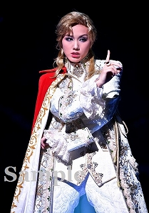 彩風咲奈 舞台写真／雪組大劇場公演『Lilacの夢路』『ジュエル・ド・パリ!!』