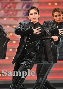 桜木みなと 舞台写真／宙組東京公演『カジノ・ロワイヤル～我が名はボンド～』